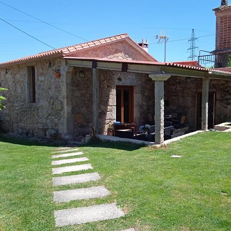 O Enxidro Villa Rois Luaran gambar