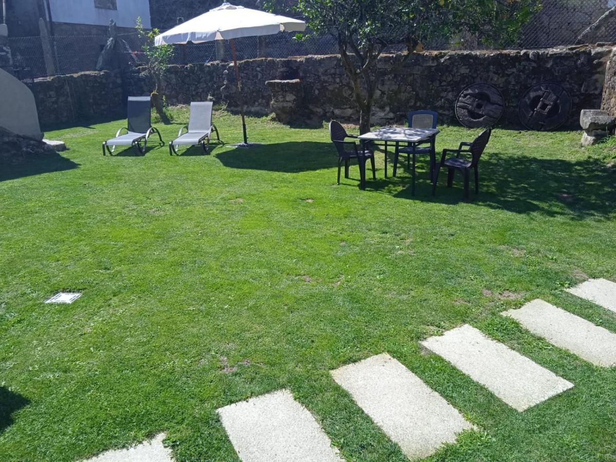 O Enxidro Villa Rois Luaran gambar