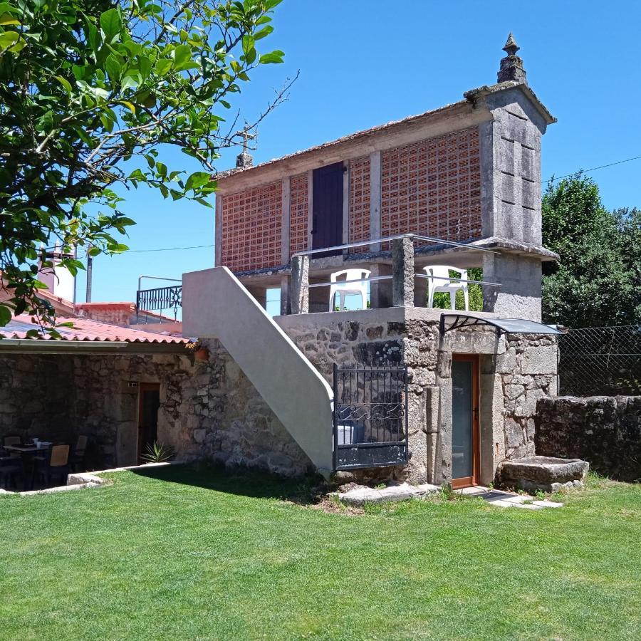 O Enxidro Villa Rois Luaran gambar