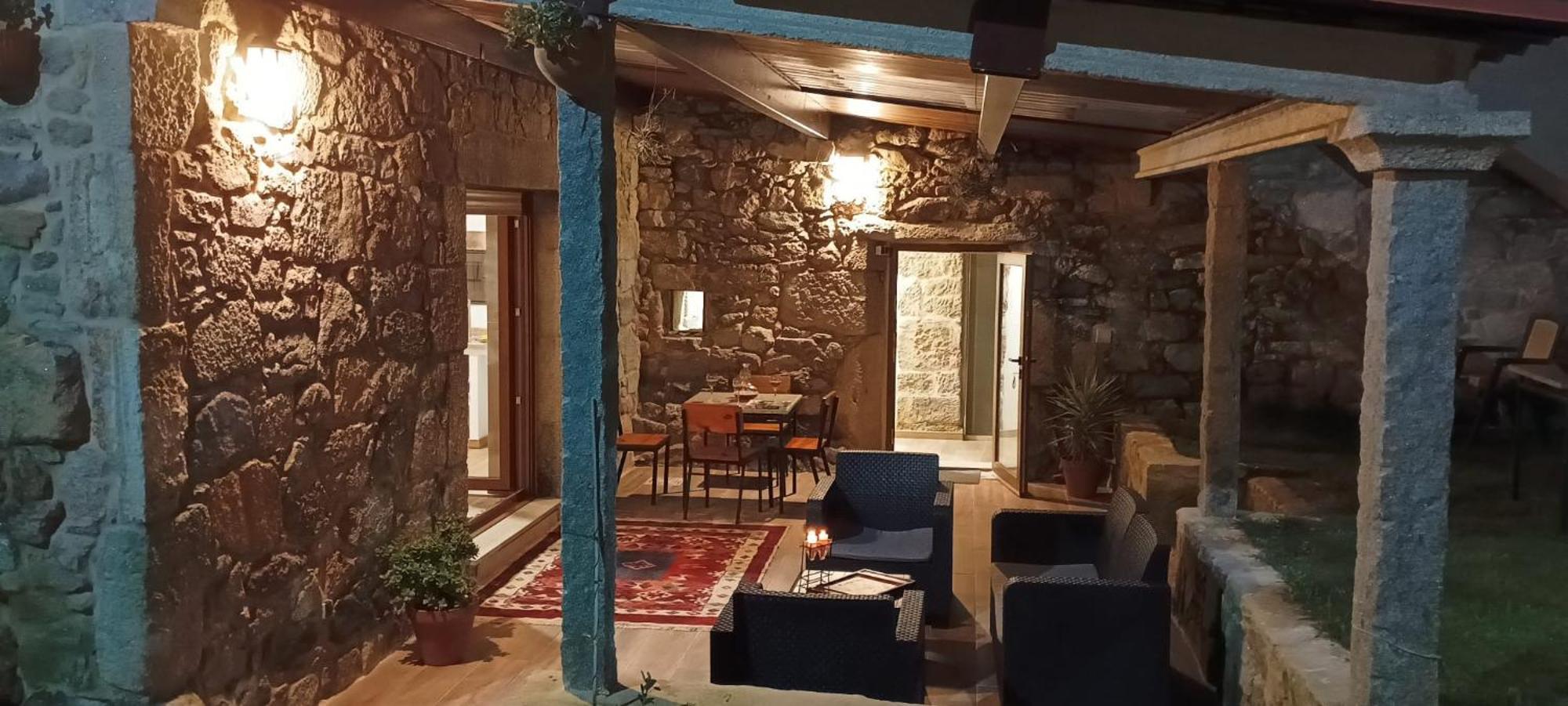 O Enxidro Villa Rois Luaran gambar